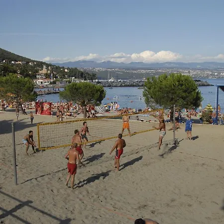 Sea Garden דירה Ičići